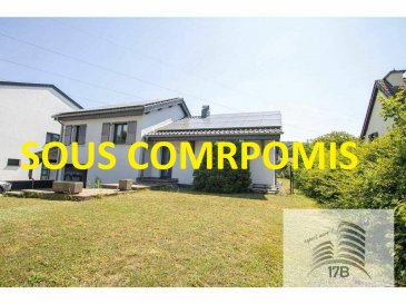 ***** SOUS COMPROMIS *****

Maison individuelle, type Bungalow, érigée sur un terrain de 7,94 ares avec garage et jardin composée comme suit :

Rez-de-chaussée : Hall d’entrée, cuisine avec accès jardin d’hiver, terrasse et jardin, living/salle à manger, dégagement, 3 chambres, 1 salle de bain, accès au grenier par une trappe.

Sous-sol : garage, WC hôtes, espace de rangement, chaufferie/buanderie avec douche avec accès cour arrière et jardin.

Extérieur : terrasse et jardin avec chalet en bois

Équipements : Panneaux solaires, Alarme, triple vitrage

Accès facile aux grands axes routiers et transports en commun.

Pour tous renseignements supplémentaires ou pour convenir un rendez-vous pour une visite, veuillez nous contacter par téléphone au (+352) 691 400 705 ou par mail : info@17b.lu 
