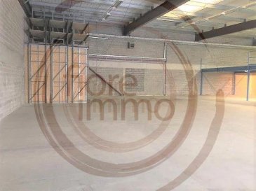 Nous avons le plaisir de vous proposer à la location un dépôt à l'état brut, idéal pour commerces et bureaux qui nécessitent de grandes surfaces pour stockage

Situé dans la commune de Stensel, exceptionnellement connecté avec la ville de Luxembourg et le nord du pays, il bénéficie d'un très bon potentiel tant au niveau largeur que longueur .

Possibilité de diverses places de parking extérieurs et intérieur ; alentour du magasin il y a la possibilité de se garer gratuitement.

Détails :
- Durée du bail à convenir;
- 3 mois de garantie bancaire.

Frais d'agence à la charge de la partie Locataire : 1 mois de loyer + 17% TVA. 

Pour plus de renseignement veuillez contacter l'agence.<br />Wir haben das Vergnügen, Ihnen ein Depot im Rohzustand anzubieten, ideal für Geschäfte und Büros, die große Lagerflächen benötigen

Das Hotel liegt in der Gemeinde Stensel, außergewöhnlich verbunden mit der Stadt Luxemburg und dem Norden des Landes, es verfügt über ein sehr gutes Potenzial sowohl in der Breite als auch in der Länge.

Möglichkeit der verschiedenen Parkplätze im Freien und innen; In der Nähe des Ladens gibt es die Möglichkeit, kostenlos zu parken.

Details:
- Zu vereinbarenden Mietvertrag;
- 3 Monate Bankgarantie.

Agenturkosten zu Lasten des Mieterteils: 1 Monat Miete + 17% MwSt. 

Für weitere Informationen wenden Sie sich bitte an die Agentur.<br />We are pleased to offer you for rental a raw deposit, ideal for shops and offices that require large areas for storage.

Located in the municipality of Stensel, exceptionally connected with the city of Luxembourg and the north of the country, it benefits of very good potential both in terms of width and length.

Possibility of various outdoor and indoor parking spaces; around the store there is the possibility to park for free.

Details:
- Duration of the lease to be agreed;
- 3 months bank guarantee.

Agency fees payable by the Tenant : 1 month's rent + 17% VTA.

For more information, please contact the agency.