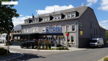 Bel appartement spacieux et lumineux, faisant 110.24 m2 habitable, comprenant Hall d'entrée, Cuisine équipée, grand salon-salle à manger, 2 chambres à coucher, salle de bains (douche et baignoire), WC séparé, débarras, 2 parkings extérieurs et une cave.
Pas d'ascenseur.

La commune de Boulaide est délimitée à l'ouest par la frontière belge qui la sépare de la province de Luxembourg.

Idéal pour faire des belles promenades étendues.

Luxembourg-Ville 48 km
Arlon 30 km
Mersch 34 km
Ref agence :725967