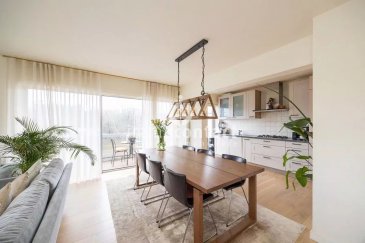 L'agence immobilière Immo-Contact vous propose ce magnifique appartement de +/− 68m² situé à Echternach.

Situé au 1er étage d’une résidence très calme à Echternach, cet appartement offre un cadre de vie agréable dans un environnement recherché.
Il séduit par sa belle luminosité et sa distribution fonctionnelle, parfaitement adaptée à un couple, une petite famille ou un investisseur. Son emplacement permet de profiter des commodités à proximité immédiate tout en conservant un cadre résidentiel paisible.

L'appartement, 1er étage, se compose comme suit :

- Hall d'entrée avec rangement
- Cuisine équipée ouverte sur la salle à manger et pièce de vie
- 2 chambres à coucher
- Salle de bains avec douche et WC

Un parking box et une buanderie en commun viennent compléter ce bien.

À savoir :
- Appartement entièrement rénové en 2018
- Aucuns travaux à prévoir
- Disponibilité immédiate

Visites possibles en semaine et le samedi.

Pour toutes informations contactez-moi au +352 26 311 992.

Estimation de votre bien (sous 48h), contactez nous +352 26 311 992 ou sur info@immocontact.lu.*

 ---------- 
The Immo-Contact estate agency is offering this magnificent apartment of approximately 68m² located in Echternach.

Located on the 1st floor of a very quiet residence in Echternach, this flat offers a pleasant living environment in a sought-after location.
It charms with its beautiful light and functional layout, perfectly suited to a couple, a small family or an investor. Its location allows you to enjoy the amenities in the immediate vicinity while maintaining a peaceful residential setting.

The flat, on the 1st floor, is composed as follows:

- Entrance hall with storage space
- Fitted kitchen opening onto the dining room and living room
- 2 bedrooms
- Bathroom with shower and WC

A parking space and a shared laundry room complete this property.

Please note:
- Flat completely renovated in 2018
- No work required
- Available immediately

Viewings possible on weekdays and Saturdays.

For further information, please contact me on +352 26 311 992.

For a valuation of your property (within 48 hours), please contact us on +352 26 311 992 or at info@immocontact.lu.*