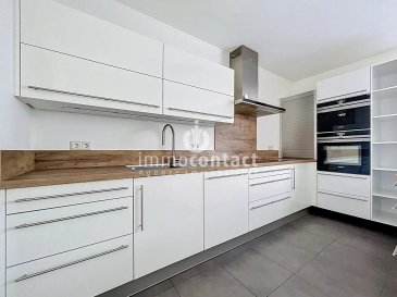 L’agence immobilière Immo-Contact vous propose à la vente cette belle maison située à Mondercange, construite en 2013, offrant de beaux volumes et des équipements modernes.

Surface habitable : 227 m²
Surface totale avec garage : 265 m²
Terrain : 7,37 ares

Caractéristiques principales
•5 chambres à coucher
•2 salles de douche
•Cuisine équipée avec appareils Siemens
•Chauffage au sol sur les 3 niveaux
•Pompe à chaleur
•Installation photovoltaïque
•Ventilation VMC double flux
•Adoucisseur d’eau
•Récupération d’eau de pluie ± 5 000 L (WC + robinet extérieur)
•Fenêtres double vitrage sécurisé au rez-de-chaussée
•Triple vitrage aux étages
•Volets électriques contrôlables via smartphone
•Préinstallation pour système d’alarme

Extérieur
•Véranda entièrement fermée en verre
•Grande terrasse ouverte
•Terrasse avec marquise électrique et LED intégrées
	•Grand jardin avec chalet de rangement
•Accès arrière au chemin derrière les maisons

Parking
•2 garages
•4 emplacements extérieurs

Informations complémentaires
•Nouvelle peinture réalisée en décembre 2023
•Classe énergétique : B / B

Prix de vente : 1 425 000 €
Disponibilité : immédiate

Pour toute information, contactez moi au +352 26 311 992.

Estimation gratuite de votre bien sous 48h : +352 26 311 992 ou info@immocontact.lu.

 ---------- 
The real estate agency Immo-Contact offers for sale this beautiful house located in Mondercange, built in 2013, offering generous volumes and modern features.

Living area: 227 m²
Total area with garage: 265 m²
Land: 7.37 ares

Main features
• 5 bedrooms
• 2 shower rooms
• Fully equipped kitchen with Siemens appliances
• Underfloor heating on all 3 levels
• Heat pump
• Photovoltaic installation
• Double-flow ventilation system (VMC)
• Water softener
• Rainwater recovery system ± 5,000 L (WC + outdoor tap)
• Double-glazed security windows on the ground floor
• Triple glazing on the upper floors
• Electric shutters controllable via smartphone
• Pre-installation for alarm system

Exterior
• Fully enclosed glass veranda
• Large open terrace
• Terrace with electric awning and integrated LED lighting
• Large garden with garden shed
• Rear access gate to the path behind the houses

Parking
• 2 garages
• 4 outdoor parking spaces

Additional information
• New interior painting completed in December 2023
• Energy class: B / B

Sale price: €1,425,000
Availability: immediate

For any information, contact me at +352 26 311 992.

Free valuation of your property within 48 hours: +352 26 311 992 or info@immocontact.lu.