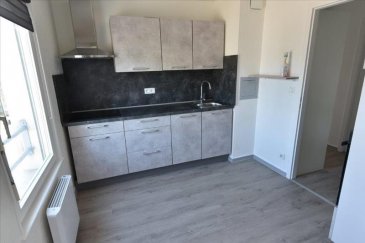Haguenau Location  - Appartement   prix :  637 € c.c. 2 PIECES HAGUENAU - 2 pièce(s) - 51 m2. HAGUENAU centre ville, rue du Puits, agréable 2 pièces.
Entrée avec placard, cuisine indépendante avec accès au balcon, lumineux séjour, chambre avec placard intégré et salle de bains moderne avec douche italienne.~Le bien comprend également une cave et un garage en sous-sol.
Disponible le 1er décembre : 637,00EUR par mois charges comprises dont 50,00EUR par mois de provisions sur charges (régularisation annuelle)~~Dépôt de garantie : 587EUR~~Honoraires charge locataire : 483EUR TTC dont honoraires état des lieux charge locataire : 75EUR TTC