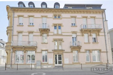 ESCH CENTRE  

Ce charmant appartement bien entretenu offre un cadre de vie à la fois fonctionnel et confortable, idéal pour une première acquisition.  

Situé au troisième étage d'une résidence avec ascenseur, il garantit praticité et confort au quotidien. Dès l'entrée, un couloir dessert l'ensemble des pièces, comprenant notamment une chambre lumineuse, propice à la détente.  

Le séjour spacieux s'ouvre sur une cuisine équipée, conçue pour recevoir famille et amis dans une ambiance conviviale. La salle de bains est séparée des toilettes, assurant davantage d'intimité.  

En complément, une cave privative offre un espace de rangement sécurisé et pratique.  

Situé à proximité immédiate des commerces, de la gare et du centre-ville de Belval, cet appartement bénéficie d'un emplacement stratégique, facilitant tous vos déplacements et vos activités quotidiennes.  

Disponible immédiatement, ce bien permet une installation rapide et sans difficulté, représentant une opportunité idéale pour une première acquisition ou un investissement immobilier.  

Pour toute question ou demande d'informations, n'hésitez pas à nous contacter, nous serons toujours à votre service.

Agence ELSA'HOME, à votre écoute pour la concrétisation de vos projets en toute confiance.

------------------------------------------------------------------------

ESCH CENTRE**

This charming, well-maintained apartment offers a functional and comfortable living space, ideal for a first-time buyer.

Located on the third floor of a residence with an elevator, it ensures practicality and convenience in everyday life. Upon entering, a corridor leads to all rooms, including a bright bedroom perfect for relaxation.

The spacious living room opens onto a fully equipped kitchen, designed to host family and friends in a friendly atmosphere. The bathroom is separate from the toilet, providing additional privacy.

Additionally, a private cellar offers a secure and practical storage space.

Situated immediately close to shops, the train station, and the city center of Belval, this apartment benefits from a strategic location, facilitating all your daily activities and travel.

Available immediately, this property allows for quick and easy move-in, making it an ideal opportunity for a first purchase or an investment.

ELSA'HOME Agency is here to help you realise your projects with complete confidence.