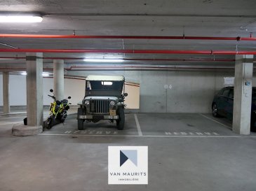 Espace de stationnement sécurisé à vendre - Luxembourg-Gare (6-8, rue de Strasbourg)

Nous proposons à la vente deux espaces de stationnement avec une surface utile de 26.97 m², au niveau -1 d'une résidence sécurisée, à seulement 150 mètres de la Gare Centrale et de tous les transports en commun (train, tram, bus).

Principaux avantages :
- Emplacement stratégique : à une minute à pied de la gare, de la ligne de tram et des arrêts de bus, ainsi que de la proximité immédiate de la zone commerciale du quartier de la Gare.

- Accès sécurisé 24/7 : entrée par badge et clé spécifiques, garantissant une tranquillité d'esprit totale.

- Accès facile : Accès par escaliers ou ascenseur depuis l'entrée de l'immeuble au 6-8 rue de Strasbourg, emplacement situé à quelques mètres de l'entrée et de la sortie du garage, permettant un stationnement rapide et pratique.

Ce double espace de stationnement est une occasion rare dans une zone où le stationnement est très recherché, que ce soit pour un usage personnel ou pour un investissement locatif très demandé.

Contact :
Philippe Mélard
+352 661 405 446
philippe@vanmaurits.lu