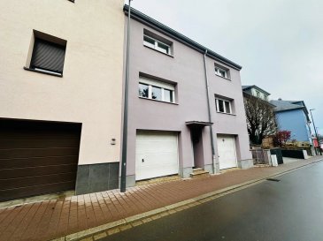 AXHOME IMMO vous propose cette maison d'environ 150 m² comprenant quatre chambres à coucher.

Le bien est situé à DUDELANGE, dans un quartier calme et proche de toutes les commodités.

La maison est composée comme suit :

Rez-de-chaussée :
- Hall d'entrée
- Local technique
- Cave
- Salle de bains avec douche, baignoire et WC
- Accès au jardin et à la terrasse
- Deux garages séparés avec porte électrique

1er étage :
- Hall de nuit
- Cuisine équipée
- Salon / Salle à manger
- Une chambre

2e étage :
- Hall de nuit
- Trois chambres à coucher
- Deuxième cuisine

Les atouts :
- Située dans une rue calme
- Deux garages fermés

**Possibilité d'acheter un deuxième terrain de 6 ares à proximité directe de la maison pour 50 000 € en option**.

Des rafraîchissements sont à prévoir.

Plus de photos à venir.

Pour plus d'informations, contactez-nous.
Nous sommes également à votre disposition pour des estimations gratuites :

- Par téléphone : +352 691 911 993 Roberto Alex
- Par email : info@axhome.lu

 ---------- 
AXHOME IMMO bietet Ihnen dieses Haus von ca. 150 m² mit vier Schlafzimmern an.

Die Immobilie befindet sich in DUDELANGE, in einer ruhigen Gegend und in der Nähe aller Annehmlichkeiten.

Das Haus setzt sich wie folgt zusammen:

Erdgeschoss :
- Eingangshalle
- Technischer Raum
- Keller
- Badezimmer mit Dusche, Badewanne und WC.
- Zugang zum Garten und zur Terrasse
- Zwei separate Garagen mit elektrischem Tor

1. Stock:
- Vorraum
- Ausgestattete Küche
- Wohn-/Esszimmer
- Ein Schlafzimmer

2. Stockwerk :
- Nachthalle
- Drei Schlafzimmer
- Zweite Küche

Trümpfe :
- In einer ruhigen Straße gelegen.
- Zwei geschlossene Garagen

**Möglichkeit, ein zweites Grundstück von 6 Ar in direkter Nähe des Hauses für 50.000 € als Option zu kaufen**.

Erfrischungen sind zu erwarten.

Weitere Fotos folgen.

Für weitere Informationen kontaktieren Sie uns bitte.
Wir stehen Ihnen auch für kostenlose Schätzungen zur Verfügung :

- Per Telefon: +352 691 911 993 Roberto Alex.
- Per E-Mail: info@axhome.lu

 ---------- 
AXHOME IMMO offers this 150 m² house with four bedrooms.

The property is located in DUDELANGE, in a quiet area close to all amenities.

The house is composed as follows:

First floor:
- Entrance hall
- Utility room
- Cellar
- Bathroom with shower, bath and WC
- Access to garden and terrace
- Two separate garages with electric doors

1st floor :
- Night hall
- Fitted kitchen
- Living/dining room
- One bedroom

2nd floor :
- Night hall
- Three bedrooms
- Second kitchen

Assets:
- Located in a quiet street
- Two enclosed garages

**Possibility of purchasing a second 6-acre plot in the immediate vicinity of the house for €50,000 as an option**.

Refreshments to be provided.

More photos to come.

For further information, please contact us.
We are also available for free estimates:

- By phone: +352 691 911 993 Roberto Alex
- By email: info@axhome.lu