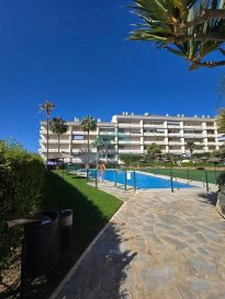 À vendre : appartement au rez-de-chaussée à Nagüeles, à proximité d'une zone commerciale, arrêts de bus et de restaurants.
L'appartement comprend une chambre, une salle de bains complète, une cuisine ouverte sur le salon, et le salon donne directement sur une grande terrasse privée.
La résidence fermée dispose d'un service de conciergerie et d'une piscine commune.
Vendu avec une place de parking et un débarras.


Pour plus de renseignement veillez contacter l'agence par téléphone au +352 26 54 31 48 ou par mail : contact@belardimmo.lu

 ---------- 
Zu verkaufen: Erdgeschosswohnung in Nagüeles, in der Nähe eines Einkaufszentrums, Bushaltestellen und Restaurants.
Die Wohnung umfasst ein Schlafzimmer, ein Badezimmer, eine offene Küche zum Wohnzimmer, und das Wohnzimmer führt direkt auf eine große private Terrasse.
Das geschlossene Grundstück verfügt über einen Concierge-Service und einen Gemeinschaftspool.
Verkauft mit einem Parkplatz und einem Abstellraum.


Für weitere Informationen wenden Sie sich bitte telefonisch an die Agentur unter +352 26 54 31 48 oder per E-Mail: contact@belardimmo.lu

 ---------- 
For sale: ground floor apartment in Nagüeles, near a commercial area, bus stops, and restaurants. The apartment includes one bedroom, a full bathroom, an open kitchen to the living room, and the living room opens directly onto a large private terrace. The gated community has a concierge service and a communal pool. Sold with a parking space and a storage room.