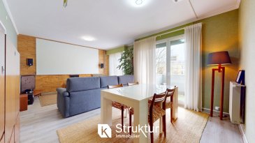 appartement 3 pièces. METZ QUEULEU : Appartement F4 - 90 m2 - avec Terrasse - Cave et Garage

 +++En exclusivité +++ VISITE VIRTUELLE SUR DEMANDE +++ 
 Idéalement situé sur les hauteurs de Metz Queuleu, à proximité immédiate des commerces, des écoles et à seulement 15 minutes à pied du centre-ville et de la gare, cet appartement lumineux de 90 m2 au 1er étage avec ascenseur d'une résidence bien entretenue et sécurisée, vous séduira par son confort, sa luminosité et sa vue dégagée.
 L'entrée s'ouvre sur un hall accueillant qui comprend un espace bureau délimité par une claustra en bois, idéal pour le télétravail. Depuis ce hall, vous accédez également à un WC indépendant avec lave-mains et à un espace de rangement avec placards.
 Le salon-séjour spacieux et lumineux de 27 m2 offre un accès direct à une terrasse couverte exposée Sud-Ouest. Cet espace convivial, baigné de lumière naturelle, est parfait pour profiter de moments de détente ou recevoir des invités.
 La cuisine, entièrement équipée, comprend un piano de cuisson avec gazinière et four, un lave-vaisselle, un îlot central et de nombreux rangements.
 Côté nuit, un dégagement mène à deux chambres aux surfaces généreuses (10 m2 et 15,7 m2), idéales pour une famille ou un couple recherchant un espace supplémentaire. 
 La salle de bains est aménagée avec goût, équipée d'un meuble vasque, d'un placard et d'une porte coulissante pour un gain de place optimal.
 L'appartement dispose également d'une cave et d'un garage, garantissant des solutions de stockage et de stationnement pratiques. 
 Situé dans une résidence calme et parfaitement entretenue avec ascenseur et entourée d'un parc clos et arboré, il bénéficie d'une vue dégagée et agréable.
 Le chauffage collectif au gaz est inclus dans les charges de copropriété.
  De plus, des travaux de rénovation énergétique, comprenant une nouvelle façade isolante et des nouvelles fenêtres, ont été votés et seront entièrement pris en charge par le vendeur.
 La copropriété se compose de 84 lots principaux.
 DPE : D/EEstimation des coûts annuels d'énergie du logement Les coûts sont estimés en fonction des caractéristiques de votre logement et pour une utilisation standard sur 5 usages (chauffage, eau chaude sanitaire, climatisation, éclairage, auxiliaires) voir p.3 pour voir les détails par poste. entre 1 660 EUR et 2 300 EUR par an Prix moyens des énergies indexés sur les années 2021, 2022, 2023 (abonnements compris)
 Quote part charges annuelles : 3249 EUR 
 N'attendez plus pour venir découvrir ce bel appartement fonctionnel et agréable à vivre, idéal pour une famille ou un couple en quête d'espace et de luminosité. Pour plus d'informations ou pour organiser une visite, contactez-nous dès aujourd'hui !

 Honoraires inclus charges acquéreur : 4%