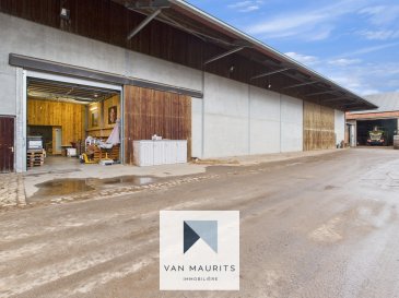 Ce local commercial de ± 127 m² situé au cœur du village de Banzelt offre une opportunité idéale pour une activité de magasin, commerce ou espace de stockage/entrepôt. Il bénéficie d'une disponibilité immédiate et se trouve dans un état général bon, prêt à accueillir votre activité.

L'espace se compose de deux zones de stockage en rez-de-chaussée, dont une surface principale de ± 83 m² ainsi qu'un deuxième espace de ± 44 m² comprenant l'entrée.

Détail complémentaires :

Orienté Nord-Est, il est implanté dans un secteur dynamique, bien desservi et proche de multiples services : bus, connexions autoroutières, gare, crèche, restaurants, ainsi que des pistes cyclables et de randonnée, assurant un environnement attractif pour la clientèle et les professionnels.

- Loyer : 1150 €/mois
- Charges : 50 €/mois
- Caution : 2 mois de loyer
- Frais d'agence : 1/2 mois de loyer (locataire) et 1/2 mois de loyer (bailleur) + TVA.

Contact : M. Schiltz  
Tél. : +352 691 262 775  
E-mail : frank.schiltz@pt.lu