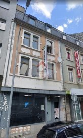 *** SPÉCIAL INVESTISSEURS ***

Immeuble de rapport avec 3 appartements séparés et un commerce, à rénover entièrement.

Pour plus d'informations ou pour une visite n'hésitez pas à nous contacter au +352 28777718