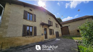 maison/villa 6 pièces.  MAISON RENOVEE + GRANGE SUR 5,78 ARES + TERRAIN DIVISIBLE ET CONSTRUCTIBLE DE 17,53 ARES
  
 +++ visite virtuelle sur demande +++ En exclusivité +++
 À Villette (54290), charmant village de Meurthe-et-Moselle, découvrez cette belle maison de caractère du 19 ème siècle, entièrement rénovée ces dernières années. Elle offre un cadre de vie paisible, mêlant authenticité et confort moderne.
  
 Edifié sur un terrain de 23.31 ares clos, la maison développe une surface habitable de 148 m2 et dispose de dépendances dont une grange de 260 m2 au sol et un garage indépendant.
 La maison et la grange occupent un terrain de 5,78 ares et le TERRAIN CONSTRUCTIBLE a une contenance de 17,53 ares.
   Elle se compose comme suit
  
 Au rez-de-chaussée : une entrée, un espace de vie de 50 m2 comprenant une cuisine équipée dotée d'une belle cheminée d'époque et un salon-salle à manger avec poêle à bois, un WC séparé, un espace buanderie, un couloir desservant les escaliers, et un garage.
 À l'étage : un grand palier distribue 4 chambres, une salle de bain avec douche à l'italienne, baignoire, double vasque, sèche-serviette, ainsi qu'un second WC séparé.
 Vous apprécierez le cachet de l'ancien, avec ses portes, sa cheminée et boiseries d'origine soigneusement conservées.
 Grenier non aménagé accessible par escalier escamotable,
 Cave voûtée en sous-sol
 En annexe : une grange et un garage
  
 Informations et visites : 06 03 40 96 27
 DPE D/B
 Estimation des coûts annuels d'énergie du logement Les coûts sont estimés en fonction des caractéristiques de votre logement et pour une utilisation standard sur 5 usages (chauffage, eau chaude sanitaire, climatisation, éclairage, auxiliaires) voir p.3 pour voir les détails par poste. entre 2 350 EUR et 3 240 EUR par an Prix moyens des énergies indexés sur les années 2021, 2022, 2023 (abonnements compris)
  
 Honoraires charges acquéreur inclus dans le prix : 5,34 %