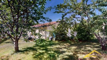 L'agence IMMO LORENA LUX SARL de Pétange à choisi pour vous cette splendide MAISON PLEIN PIED de 145 m2 habitables , insérée sur un terrain de 6 ares et 94 centiares , située a Harcourt Moulaine (FR), à proximité immédiate des commerces et des transports.

-  Hall d'entrée de 1,44 m2
- Une Cuisine toute équipée vers le double living de 54,04 m2 avec une cheminée, donnant accès vers la terrasse de 57,13 m2 et le jardin 
- Un hall du nuit de 4,62 m2 amenant à trois spacieuses chambres de 14,08 m2, 18,08 m2 et 24,02 m2
- Un Wc séparée de 3,81 m2
- Une très belle salle de bain avec douche et baignoire de 9,34 m2
- Deuxième salle de douche de 8,50 m2
- Grande garage pour 3 voitures minimum faisant 50 m2

CARACTERISTIQUES DE LA AMISON:

 -Maison construite en 2016
- Maison plein pied
- Triple vitrage
- Chauffage au sol
- Cheminée au bois
- Magnifique garage pour 3 voitures plus des emplacements à l'extérieur
- Chaudière au gaz
- Toiture en tuiles 
- Alarme

À VOIR ABSOLUMENT!

Taxe foncière: 1600 €
Taxe d'habitation: NEAN

Pour tout contact:
Joanna RICKAL: +352 621 36 56 40
Vitor Pires: +352 691 761 110


L'agence Immo Lorena est à votre disposition pour toutes vos recherches ainsi que pour vos transactions LOCATIONS ET VENTES au Luxembourg, en France et en Belgique.