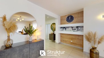 Appartement 3 chambres avec 3 douches + garage. +++ EN EXCLUSIVITÉ +++
FAMECK   À 10 minutes de Thionville
Situé dans un secteur recherché, à proximité immédiate des commerces, écoles, crèche, transports et axes autoroutiers (A30 et A31 à 5 minutes), découvrez ce superbe appartement lumineux de 156 m2 habitables avec une douche dans chaque chambre, au sein d'une petite copropriété récente de 3 lots principaux.
Construit en 2010, au 1er étage, ce bien aux volumes généreux et aux prestations haut de gamme conviendra parfaitement à une famille en quête de confort et de modernité.
Description :

Une entrée avec rangements
Une buanderie équipée
Une cuisine équipée indépendante avec accès terrasse couverte
Un vaste salon-séjour climatisé de 49 m2
3 chambres, toutes avec douche privative et dont une suite parentale avec dressing et salle d'eau
2 WC suspendu
De nombreux placards et espaces de rangement

 Annexes et extérieurs :

Grand garage avec porte sectionnelle motorisée
Places de stationnement privatives dans une cour sécurisée

Prestations :

Construction béton (2010)
Isolation intérieure et extérieure EUROMAC
Chauffage au sol
Poêle à granulés
Double vitrage avec volets roulants électriques
Cuisine et buanderie équipées
Adoucisseur d'eau
Garage avec porte sectionnelle motorisé
Nombreuses places de stationnement

DPE : C/A
Bien rare sur le secteur.Pour plus d'informations ou pour organiser une visite, merci de nous contacter.
Honoraires charge acquéreur inclus dans le prix de vente
 Estimation des coûts annuels d'énergie du logement Les coûts sont estimés en fonction des caractéristiques de votre logement et pour une utilisation standard sur 5 usages (chauffage, eau chaude sanitaire, climatisation, éclairage, auxiliaires) voir p.3 pour voir les détails par poste. entre 990 EUR et 1 420 EUR par an Prix moyens des énergies indexés au 1er janvier 2023 (abonnements compris)
 Géorisques Les informations sur les risques auxquels ce bien est exposé sont disponibles sur le site : www.georisques.gouv.fr
 La présente annonce immobilière a été rédigée sous la responsabilité éditoriale de M. Deniz KARA EI (ID 798 172 458), mandataire indépendant en immobilier (sans détention de fonds), agent commercial de la SASU STRUKTUR IMMOBILIER immatriculé au RSAC de Metz sous le numéro 835 175 365, titulaire de la carte de démarchage immobilier pour le compte de la société SASU STRUKTUR IMMOBILIER.
 Retrouvez tous nos biens sur notre site internet www.struktur-immobilier.com