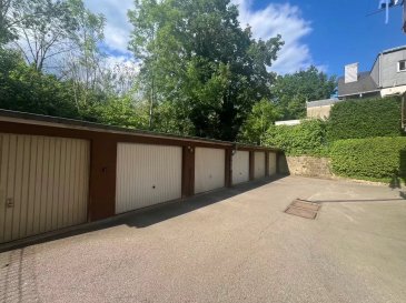 AMA LUX IMMOBILIERE vous propose à la vente ce garage box avec porte motorisée situé à l'arrière d'une copropriété rue Anatole France. 

Le garage de +- 18 m² est équipé d'un meuble sur mesure dans le fond pouvant accueillir beaucoup de choses (pneus...)

Malgré ce meuble un SUV peut toujours rentrer dans le garage.

Luxembourg Bonnevoie, quartier populaire prisé de la ville de Luxembourg allie tout le confort nécessaire au quotidien et tous les privilèges de par sa situation géographique stratégique.

Vous trouverez à proximité de l'appartement tout le nécessaire au quotidien, +- 20 minutes de la Place d'Armes, +- 5 minutes de la gare de Luxembourg ville, les transports en commun (tram, bus...), tous les types de commerces et services essentiels, et l'accès autoroute à +- 5 minute en voiture mais aussi des crèches, des écoles primaires et des lycées....

Le bien saura séduire aussi les passionnés de sport et de nature avec la forêt à proximité. 

Bien rare à saisir et venir visiter sans hésiter, pour plus d'informations ou planifier une visite éventuelle, merci d'appeler Monsieur Adrien BLONDEL au 621.611.777 ou d'écrire à ab@amalux.lu

Nous nous ferons un plaisir de vous accompagner dans vos projets de vente, de location, nous vous proposons des estimations gratuites, discrètes et surtout réalistes