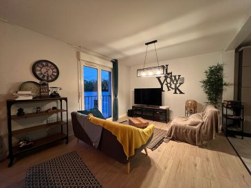 A Thionville - Beuvange, appartement de 82 m2 avec 2 places de parkings. A Beuvange sous Saint Michel, à 10 minutes de Thionville, dans un ancien corps de ferme  rénové, appartement de 82,5 m2 avec son entrée indépendante.
Ce F4 comprend une entrée, une cuisine équipée ouverte sur séjour, 2 chambres, un WC séparé, une salle de bains avec baignoire, une lingerie, un cellier.
2 places de parkings privatives extérieures.

Les informations sur les risques auxquels ce bien est exposé sont disponibles sur le site Géorisques : www.georisques.gouv.fr »