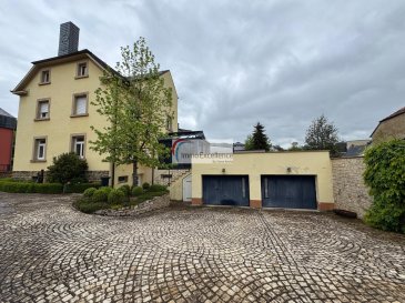 IMMO EXCELLENCE vous propose en exclusivité cette jolie maison unifamiliale libre des quatre côtés, située sur un terrain de 2,80 ares. 

La maison dispose de 166 m² de surface habitable et de 138 m² de surface utile.

La maison se compose comme suit :

Au rez-de-chaussée, vous trouverez un hall d'entrée (12.65 m²), un W.C. séparé (1.42 m²), un grand double séjour (27.70 m²), un escalier menant au 1er étage ( 4.93 m² ), ainsi qu'une spacieuse cuisine équipée (11.88 m²) avec accès direct à une véranda (13.45 m²) ainsi qu'à une grande terrasse (39.51 m²).

Au 1er étage, vous trouverez un hall (5.91 m²), une première chambre à coucher (13.50 m²), une deuxième chambre à coucher (13.07 m²), une troisième chambre à coucher (12.11 m²), une salle de douche (5.94 m²), ainsi qu'un escalier menant au 2ème étage (3.91 m²).

Au 2ème étage, vous trouverez un hall (2.32 m2), une chambre à coucher (14.25 m2), une salle de jeux (9.63 m2), une deuxième chambre à coucher (13.21 m2), ainsi qu'un grenier aménageable avec étage (31.44 m2).

Au sous-sol, vous trouverez un escalier menant au sous-sol (2.49 m²), un hall (15.42 m²), une buanderie (10.06 m²), une cave (13.69 m²), une deuxième cave (12.79 m²), une chaufferie (9.86 m²), ainsi qu'un grand double garage (40.72 m²).

À l'extérieur, la propriété dispose encore de 8 emplacements pour voitures ainsi que d'un petit jardin.

La maison a été rénovée au fil des années. L'installation électrique a été refaite en 2001. La chaudière de marque BUDERUS date de 2002. Les fenêtres sont en double vitrage. La maison est entièrement clôturée et le terrain est entièrement aménagé.

Les dalles sont partiellement en bois et partiellement en béton. Les volets du rez-de-chaussée sont électriques, tandis que ceux des étages sont manuels.

La terrasse est également accessible de l'extérieur par un escalier. Le double séjour dispose d'un poêle. La terrasse est équipée de plusieurs prises électriques ainsi que d'un robinet d'eau. Sous l'escalier extérieur de la terrasse se trouve un petit débarras (1.88 m2). Plusieurs points d'eau sont également disponibles à l'extérieur.

La maison se situe à seulement quelques pas du centre d'Echternach, à proximité de toutes les commodités. 

Echternach se trouve à seulement 25 minutes du centre-ville de Luxembourg.

Objet de charme, à voir absolument !



IMMO EXCELLENCE bietet Ihnen exklusiv dieses schöne freistehende Einfamilienhaus auf einem Grundstück von 2,80 Ar an.

Das Haus verfügt über 166 m² Wohnfläche sowie 138 m² Nutzfläche.

Die Immobilie setzt sich wie folgt zusammen:

Im Erdgeschoss befinden sich eine Eingangshalle (12.65 m²), ein separates WC (1.42 m²), ein großes Doppelliving (27.70 m²), eine Treppe zum 1. Obergeschoss (4.93 m²) sowie eine geräumige Einbauküche (11.88 m²) mit direktem Zugang zu einer Veranda (13.45 m²) und einer großen Terrasse (39.51 m²).

Im 1. Obergeschoss befinden sich eine Halle (5.91 m²), ein erstes Schlafzimmer (13.50 m²), ein zweites Schlafzimmer (13.07 m²), ein drittes Schlafzimmer (12.11 m²), ein Duschbad (5.94 m²) sowie eine Treppe zum 2. Obergeschoss (3.91 m²).

Im 2. Im Obergeschoss befinden sich ein Flur (2.32 m²), ein Schlafzimmer (14.25 m²), ein Spielzimmer (9.63 m²), ein zweites Schlafzimmer (13.21 m²) sowie ein ausbaufähiger Dachboden mit zusätzlicher Etage (31.44 m²).

Im Untergeschoss befinden sich eine Treppe zum Untergeschoss (2.49 m²), ein Flur (15.42 m²), eine Waschküche (10.06 m²), ein Kellerraum (13.69 m²), ein zweiter Kellerraum (12.79 m²), ein Heizungsraum (9.86 m²) sowie eine große Doppelgarage (40.72 m²).

Im Außenbereich verfügt die Immobilie zudem über 8 Stellplätze sowie einen kleinen Garten.

Das Haus wurde im Laufe der Jahre renoviert. Die Elektrik wurde im Jahr 2001 erneuert. Die Heizungsanlage der Marke BUDERUS stammt aus dem Jahr 2002. Die Fenster sind doppelt verglast. Das gesamte Grundstück ist vollständig eingezäunt und angelegt.

Die Decken sind teilweise aus Holz und teilweise aus Beton. Die Rollläden im Erdgeschoss sind elektrisch, die Rollläden in den oberen Etagen sind manuell.

Die Terrasse ist ebenfalls über eine Außentreppe zugänglich. Das Doppelliving verfügt über einen Ofen. Auf der Terrasse befinden sich mehrere Stromanschlüsse sowie ein Wasseranschluss. Unter der Außentreppe zur Terrasse befindet sich ein kleiner Abstellraum (1,88 m²). Außerdem gibt es mehrere Wasseranschlüsse im Außenbereich.

Das Haus befindet sich nur wenige Schritte vom Zentrum von Echternach entfernt und in unmittelbarer Nähe aller Annehmlichkeiten. 

Echternach liegt nur etwa 25 Minuten vom Stadtzentrum Luxemburgs entfernt.

Charmantes Objekt, unbedingt sehenswert!



IMMO EXCELLENCE exclusively offers this beautiful detached single-family house situated on a 2.80 ares plot.

The house features 166 m2 of living space and 138 m2 of usable space.

The property is composed as follows:

On the ground floor, you will find an entrance hall (12.65 m2), a separate WC (1.42 m2), a spacious double living room (27.70 m2), a staircase leading to the first floor (4.93 m2), as well as a large fully equipped kitchen (11.88 m2) with direct access to a veranda (13.45 m2) and a large terrace (39.51 m2).

On the first floor, you will find a hall (5.91 m2), a first bedroom (13.50 m2), a second bedroom (13.07 m2), a third bedroom (12.11 m2), a shower room (5.94 m2), as well as a staircase leading to the second floor (3.91 m2).

On the second floor, you will find a hallway (2.32 m2), one bedroom (14.25 m2), a playroom (9.63 m2), a second bedroom (13.21 m2), as well as a convertible attic with an additional floor (31.44 m2).

In the basement, you will find a staircase leading to the basement (2.49 m2), a hallway (15.42 m2), a laundry room (10.06 m2), a cellar (13.69 m2), a second cellar (12.79 m2), a boiler room (9.86 m2), as well as a large double garage (40.72 m2).

Outside, the property also offers 8 parking spaces and a small garden.

The house has been renovated over the years. The electrical installation was renewed in 2001. The BUDERUS heating system dates from 2002. The windows are double-glazed. The entire property is fully fenced and landscaped.

The floors/slabs are partly made of wood and partly of concrete. The shutters on the ground floor are electric, while the shutters on the upper floors are manual.

The terrace is also accessible via an exterior staircase. The double living room features a stove. The terrace is equipped with several electrical outlets as well as a water connection. Under the exterior staircase leading to the terrace, there is a small storage room (1.88 m2). Several outdoor water connections are also available.

The house is located just a few steps from the centre of Echternach and close to all amenities.

Echternach is located only about 25 minutes from Luxembourg City centre.

Charming property, absolutely worth seeing!