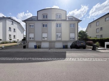 AXHOME Immo vous propose en exclusivité ce magnifique duplex de 5 chambres à coucher d'environ 170 m² à Strassen, dans un quartier calme.

L'appartement comprend également une grande cave et un spacieux garage offrant de nombreux espaces de rangement supplémentaires.

Libre de suite.

Le duplex se compose comme suit :

1er étage :
- Hall d'entrée
- Débarras
- WC séparé
- Cuisine séparée
- Grand séjour de 55 m²
- Salle de bain avec WC, baignoire, douche et coin buanderie
- 2 chambres (17 et 15 m²)
- Balcon

2e étage :
- 3 chambres lumineuses (14,4 ; 10 et 9,5 m²)
- Salle de bain avec douche
- WC séparé
- Accès au grenier (25 m²)

Les atouts :

Dernier étage
Disponible immédiatement
Chaudière récente
Grand espace
Garage fermé pour deux voitures + une place extérieure
Jardin
Aucun frais à prévoir

Un escalier relie les deux niveaux, apportant une touche élégante à cet espace unique.

Proche de toutes commodités et des transports en commun.

Idéal pour une famille à la recherche de confort et d’espace !
Pour plus d’informations, n’hésitez pas à nous contacter :

- Par téléphone : +352 691 911 993 (Roberto Alex)
- Par e-mail : info@axhome.lu

Nous restons également à votre entière disposition si vous souhaitez vendre ou louer votre bien. Nous prenons en charge toutes les démarches administratives liées à votre bien immobilier.

Nous sommes aussi disponibles pour des estimations gratuites.

 ---------- 
AXHOME Immo bietet Ihnen exklusiv dieses wunderschöne Duplex mit 5 Schlafzimmern von ca. 170 m² in Strassen, in einem ruhigen Viertel.

Die Wohnung umfasst auch einen großen Keller und eine geräumige Garage mit vielen zusätzlichen Staumöglichkeiten.

Ab sofort verfügbar.

Das Duplex gliedert sich wie folgt:

Erdgeschoss:
- Eingangshalle
- Abstellraum
- Separate Toilette
- Separate Küche
- Großes Wohnzimmer von 55 m²
- Badezimmer mit WC, Badewanne, Dusche und Waschküchecke
- 2 Schlafzimmer (17 und 15 m²)
- Balkon

Obergeschoss:
- 3 helle Schlafzimmer (14,4 ; 10 und 9,5 m²)
- Badezimmer mit Dusche
- Separate Toilette
- Zugang zum Dachboden (25 m²)

Vorteile:

Letztes Stockwerk
Sofort verfügbar
Neuer Heizkessel
Großer Raum
Geschlossener Doppelgarage + Außenstellplatz
Garten
Keine anfallenden Kosten

Eine Treppe verbindet die beiden Ebenen und verleiht diesem einzigartigen Raum einen eleganten Touch.

In der Nähe aller Annehmlichkeiten und öffentlicher Verkehrsmittel.

Ideal für eine Familie, die nach Komfort und Raum sucht!
Für weitere Informationen zögern Sie nicht, uns zu kontaktieren:

- Per Telefon: +352 691 911 993 (Roberto Alex)
- Per E-Mail: info@axhome.lu

Wir stehen auch zu Ihrer Verfügung, wenn Sie Ihr Eigentum verkaufen oder vermieten möchten. Wir übernehmen alle administrativen Schritte im Zusammenhang mit Ihrer Immobilie.

Wir sind auch für kostenlose Bewertungen verfügbar.

 ---------- 
AXHOME Immo exclusively offers this magnificent 5-bedroom duplex of approximately 170 m² in Strassen, in a quiet neighborhood.

The apartment also includes a large cellar and a spacious garage with plenty of additional storage space.

The duplex is composed as follows:

First floor:
- Entrance hall
- Storage room
- Separate WC
- Separate kitchen
- Large living room of 55 m²
- Bathroom with WC, bathtub, shower, and laundry area
- 2 bedrooms (17 and 15 m²)
- Balcony

Second floor:
- 3 bright bedrooms (14.4; 10 and 9.5 m²)
- Bathroom with shower
- Separate WC
- Access to the attic (25 m²)

Advantages:

Top floor
Immediately available
Recent boiler
Spacious area
Closed garage for two cars + one outdoor space
Garden
No expenses to foresee

A staircase connects the two levels, adding an elegant touch to this unique space.

Close to all amenities and public transport.

Ideal for a family seeking comfort and space!
For more information, do not hesitate to contact us:

- By phone: +352 691 911 993 (Roberto Alex)
- By email: info@axhome.lu

We also remain at your complete disposal if you wish to sell or rent your property. We handle all administrative procedures related to your real estate.

We are also available for free assessments.

 ---------- 
AXHOME Immo proposéiert Iech exklusiv dëse schéine 5-Schlofkummer Duplex vun ongeféier 170 m² zu Stroossen, an enger roueger Quartier.

D'Appartement enthält och eng grouss Kellerschicht an eng räichräich Garage, déi vill zousätzlech Späicherplazen ubitt.

De Duplex besteet aus:

1. Stack:
- Entrée-Halle
- Abstellraum
- Separéierte WC
- Separéierte Kichen
- Grousst Wunnzëmmer vun 55 m²
- Buedzëmmer mam WC, Bued, Dusch an Ënnerwäschsberäich
- 2 Schlofkummeren (17 an 15 m²)
- Balkon

2. Stack:
- 3 hell Schlofkummeren (14,4; 10 an 9,5 m²)
- Buedzëmmer mat Dusch
- Separéierte WC
- Zougang zum Dachgeschoss (25 m²)

D'Virdeeler:

Leschte Stack
Sofort disponibel
Rezent Kessel
Grousst Raumangebot
Geschlossene Garage fir zwou Autoen + eng Plaz baussen
Gaart
Keng Käschten ze erwaarden

Eng Trapp verbënnt déi zwou Niveaue, wat dësem eenzegaartegen Raum eng elegant Notz gëtt.

No bei all Ënnerstëtzungen a ëffentlechem Transport.

Ideal fir eng Famill déi Komfort an Plaz sicht!
Fir weider Informatiounen, zéckt net eis ze kontaktéieren:

- Telefonesch: +352 691 911 993 (Roberto Alex)
- Per E-Mail: info@axhome.lu

Mir stinn och zu Ärer Verfügung wann Dir wëllt verkafen oder lounen. Mir iwwerhuelen all administrativ Schrëtt ronderëm Äre Won.

Mir sinn och verfügbar fir gratis Schätzungen.
