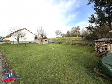 VIP Promotions s.a. vous propose en exclusivité un terrain à bâtir de 2,77 ares pour la construction d'une maison libre de 4 côtés.

Les démarches pour l'autorisation du projet sont en cours en vue d'une maison de 4 chambres à coucher avec une surface d'environ 190m² sur trois étages et un jardin d'environ 85m² orienté sud-est sur la nature environnante.

Possibilité d'acquérir le terrain avec ou sans contrat de construction.

Le terrain est sis dans la commune de Beckerich, plus précisément à Noerdange.

Pour plus de renseignements ou pour une prise de rendez-vous, veuillez nous contacter au +352 691 901 219 ou bien par e-mail sur info@vippromotions.lu.

Suivez-nous sur Facebook pour recevoir nos informations en continu.