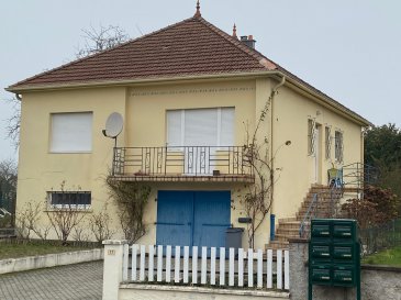 Rez-de-chaussée:
- Hall d’entrée
- Wc séparé
- 3 chambres à coucher
- Salon / Living 
- Cuisine équipée

1er étage:
- Grenier 

Sous-sol:
- Grande cave
- Buanderie

- 1 Garage pour 1 voiture 
- 2 Emplacements devant le Garage

- Terrain - Jardin de 12 ares avec maisonnette
Nous vous invitons à nous rendre visite ou contacter l'un de nos commerciaux pour plus d'informations.

M. Moura Jemp
+352621216646

M. Marc Risch
+352621210333


Les surfaces et superficies sont indicatives

Rejoignez-nous sur Facebook : Newjomar Belval  