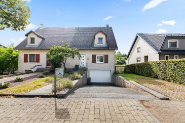 CAPITIS a le plaisir de vous présenter cette belle maison jumelée, libre de trois côtés, d'une surface habitable de ± 178 m², érigée sur un terrain de ± 7,18 ares, située à Waldbredimus.

Cette maison lumineuse a bénéficié de rénovations en 2011 et 2017 avec des matériaux de qualité. Elle offre de beaux volumes, des espaces de vie agréables ainsi qu'un magnifique jardin sans vis-à-vis.

Elle se compose comme suit :

Au sous-sol :
- Grand espace cave/chaufferie
- Buanderie
- Deux emplacements de parking intérieurs

Au rez-de-chaussée :
- Hall d'entrée
- Cuisine entièrement équipée
- Salon / salle à manger d'environ 35 m² avec poêle à bois
- Magnifique véranda permettant d'agrandir l'espace de vie
- Salle de douche

À l'étage :
- Mezzanine avec espace bureau
- Trois belles chambres à coucher
- Grande salle de bains

L'espace extérieur se compose d'une terrasse d'environ 43 m² et d'un jardin arboré offrant une vue dégagée sans aucun vis-à-vis.

Contactez-nous pour plus d'informations ou pour organiser une visite :

+352 27 40 30 30 | info@capitis.lu