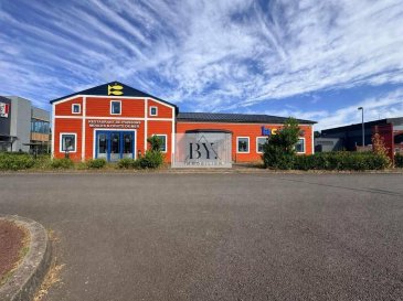 Nous vous proposons à la vente ce bâtiment commercial indépendant bénéficiant d'un emplacement stratégique au sein d'un retail park à forte fréquentation.

Édifié sur une parcelle d'environ 922 m², cet ensemble développe une surface SHON d'environ 565 m² et offre un environnement idéal pour l'exploitation d'une activité de restauration ou tout autre projet commercial.

Le rez-de-chaussée accueille une spacieuse salle de restauration d'environ 200 m², entièrement aménagée et baignée de lumière naturelle. Une élégante mezzanine d'environ 47 m² vient compléter l'espace et permet d'augmenter la capacité d'accueil tout en offrant une vue d'ensemble sur le restaurant.

L'établissement dispose également d'une cuisine professionnelle entièrement équipée, de plusieurs espaces techniques, de réserves ainsi que d'une terrasse extérieure, permettant une exploitation immédiate dans d'excellentes conditions.

Le bâtiment bénéficie de nombreuses places de stationnement grâce au parking commun du retail park, garantissant un accès facile à la clientèle.

Implanté au coeur d'une zone commerciale reconnue, l'environnement est composé de nombreuses enseignes nationales générant un flux constant de visiteurs. La proximité immédiate d'Auchan Europe et de plus de 160 commerces constitue un véritable atout pour développer votre activité et bénéficier d'une excellente visibilité.

Le prix de vente est de 800 000 € HTVA et hors frais d'agence.

Pour plus d'informations, contactez M.Palmucci au +352 691 105 887