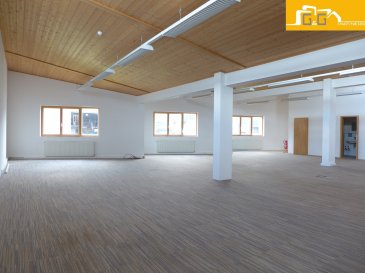 Beau bureau de 180,67 m2 au 1er étage d’un centre d’affaires dans une zone d’activités économiques (ZAE) à Ellange Gare.

Ce bien se compose de : 

- 1 grand espace de bureau avec des belles baies vitrées.
- 2 WC séparés dont 1 avec 1 douche
- 6 parkings extérieurs
- 1 espace pour kitchenette
- Libre 01.07.2018
- Plan sur demande

Le bureau dispose de chauffage au sol, tout le câblage nécessaire et Fibre.
Possible de louer des meubles pour le bureau et une partie du dépôt.	

N'attendez plus, contactez-nous par mail sur info@gng.lu ou au 621 366 377.

Découvrez toutes nos offres sur www.gng.lu