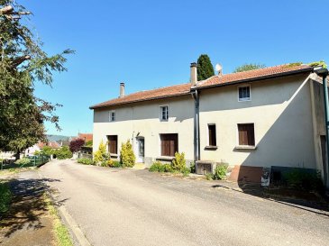 ENSEMBLE IMMOBILIER PONT A MOUSSON 240 000 EUR FAI.  A 5 km axe Metz / Nancy A31, dans un village proche de Pont à Mousson, ensemble immobilier comprenant : 
 - Une maison de plain pied d'une surface de 112 m2 avec grenier aménageable de 100 m2
 - A coté, possibilité de faire 3 chambres d'hôtes 
 - Attenant, une dépendance d'environ 100 m2 
 - Un terrain à batir de 7 A
 Contact : Bernard BLOCH au 06.150.144.36