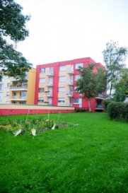 !!!!!!!!!!!! Opportunité à ne pas rater absolument !!!!!!!!!!!!!!<br><br>ImmoNordstrooss à l\'honneur de vous presenter cet magnifique appartement au quatrième et dernier étage d\'une copropriété très bien entretenue et proche de toutes commodités à avoir absolument comme première acquisition ou pour investissement vue le rendement locatif mensuel qui atteint les 1950€.<br><br>Ce beau appartement se compose comme suit:<br><br>- Hall d\'entrée<br>- Un grand living très lumineux<br>- Cuisine équipée <br>- SDB<br>- WC séparé<br>- Une belle terrasse <br><br>Une cave et une buanderie et un jardin commun complètent parfaitement ce bien.<br><br>Pour plus de renseignements ou une visite (visites également possibles le samedi sur rdv), veuillez contacter le 691 238 008.<br>