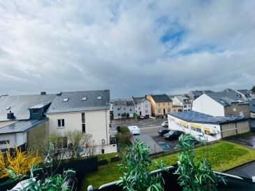 En exclusivité chez Active Invest :

Jolie Duplex de 140m2 dans une rue à sens unique, proche du centre de Mamer (situation géographique très calme)

Le Duplex (derniers deux étages) d'une résidence récemment rénové (façade, alentours, nouvelle chaudière etc) se compose comme suit:

1. Etage:

- Grand hall d'entrée

- Living & salle à manger avec accès au balcon (côté Sud)

- Cuisine équipée & séparée

- Salle de Bain

- Deux chambres à coucher (actuellement utilisé comme chambre et bureau / sans séparation)

- WC séparé

2. Etage

- Deux grandes chambres à coucher dont une avec un dressing & accès au grenier (utilisé comme place de stockage)

- Salle de douche

Le Duplex dispose encore un emplacement extérieur et un double emplacement intérieur & cave

L'appartement a été rénové récemment et se trouve dans un excellent état


Schwätze Lëtzebuergesch / Parle Français / Spreche Deutsch / Speak English

------
ENGLISH VERSION


Beautiful Duplex in a one-way street, to sell near the center of Mamer (very quiet location)

The Duplex (last two floors) of a recently renovated residence (facade, surroundings, new boiler etc.) is composed as follows:

1 floor:

- Large entrance hall

- Living & dining room with access to the balcony (South side)

- Fully equipped & separate kitchen

- Bathroom

- Two bedrooms (currently used as bedroom and office / without separation)

- separate toilet

2. floor

- Two large bedrooms, one with a dressing room & access to the attic (used as a storage space)

- Bathroom

The Duplex still has an outdoor location and a double indoor location & cellar

The apartment has been recently renovated and is in excellent condition.

For further information or planing a visit please contact + 352 621 323 867
