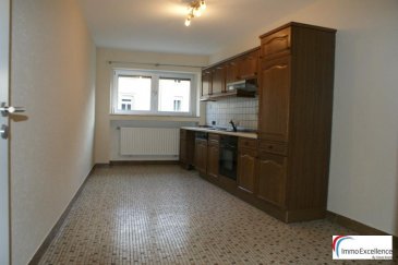 IMMO EXCELLENCE vous propose en exclusivité un appartement d'une surface de 73 m2 situé dans une maison bi-familiale. L'appartement comprend un hall d'entrée, une chambre-à-coucher, une salle-de-douche, un living avec salle-à-manger, une cuisine équipée, un emplacement extérieur ainsi qu'une cave commune.

Wormeldange (luxembourgeois : Wuermeldeng ou Wormer, allemand : Wormeldingen) est une localité luxembourgeoise et le chef-lieu de la commune portant le même nom située dans le canton de Grevenmacher.

Elle compte environ 2 500 habitants. Elle est reliée par un pont sur la Moselle à la commune allemande de Wincheringen.

La commune est connue pour ses vignobles et est appelée la « Commune du Riesling » (en luxembourgeois Riesleng-Gemeen).

A seulement 20 minutes du centre-ville de Luxembourg et à proximité de toutes commodités.

Ref agence :3426679