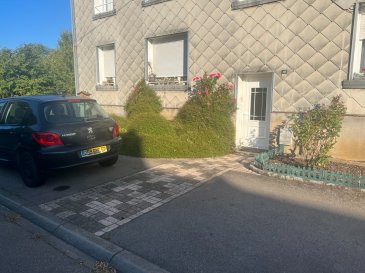Florange Cité Oury F3 entièrement refait à neuf au rdc d'un immeuble de 4 appartements
Cet appartement se compose d'une entrée cuisine équipée ouverte sur salon,placard ,salle de bains avec douche,vasque meuble et miroir, 2 chambres avec placard,toilette individuel , grande cave, jardin de 2 ares avec piscine ,table et chaises de jardin 
Libre de suite . Prix : 159 000 € avec frais d'agence inclus 
Tél 06.25.49.64.87