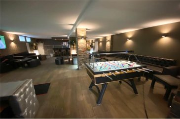 Veuillez contacter Eusébio Henriques pour de plus amples informations :
- T : +352 691 660 033
- E : henriques.eusebio@remax.lu

SPECIAL INVESTISSEURS = rendement de 6,6 % actuellement, mais peut encore être optimisé.

Immeuble avec cadastre vertical. Loyer annuel = 159.600 €

RE/MAX, Spécialiste de l'immobilier à Esch-sur-Alzette, vous propose à la vente cet immeuble de rapport d'environ 600 m² au total et 475 m² habitables, situé dans un quartier proche de toutes commodités (boulangerie, crèche, coiffeur, grande surface).
Il y a une terrasse à l'arrière de plus de 200 m².

Tous les contrats de baux sont à jour, avec autorisation de la commune.

Frais d’agence RE/MAX : à la charge de la partie venderesse