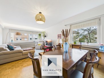 Located in Alzingen, in the municipality of Hesperange, this apartment in very good condition, built in 1976, is immediately available and is situated in a sought-after, quiet residential area. It benefits from a triple exposure and beautiful brightness throughout the day. Offering a living area of ± 76 m², this property combines modern comfort, functionality, and a friendly atmosphere.

It is presented as follows:

On the 1st floor, the ± 9 m² entrance hall with cloakroom leads to the ± 24 m² living room, enhanced by a dining room, opening onto a ± 4 m² southeast-facing balcony, providing a pleasant view of the garden. The ± 9 m² kitchen, fitted and equipped, completes this living space.

The sleeping area includes a landing of ± 1 m², two bedrooms of ± 9 and 14 m², a ± 4 m² shower room (with double basin, Italian shower, WC, and towel dryer) as well as a separate WC of ± 2 m².

The garden level consists of a private cellar of ± 3 m² (n°006), a closed garage of ± 18 m² (n°001) and an outdoor parking space located just in front of the garage. The apartment also has a private garden (not cadastral), accessible from the residence, offering a pleasant green space for exclusive use.

Details and finishes:

- Floor: quality parquet throughout the apartment, providing warmth and elegance to the rooms.

- Windows: double glazing ensuring good thermal and sound insulation.

- Various equipment: built-in wardrobes in the main bedroom and in the entrance hall, secured front door ensuring tranquility and safety.

- Garage: electric garage door facilitating access and offering daily comfort.

- Kitchen: fitted and equipped kitchen dating from 2015, including an induction cooker, oven, and dishwasher.

- Heating: gas system distributed by radiators, ensuring homogeneous and efficient warmth.

- View: pleasant view of the private garden.

- Energy performance: energy passport classified ?H-I?.

Environment and amenities:

The apartment benefits from an ideal location, close to all necessary everyday amenities. Within a few minutes, you will find a shopping center (Cloche d'Or), shops, restaurants, as well as several schools and daycare centers. Sports enthusiasts will appreciate the proximity to a sports center, a sports club, and numerous cycling paths and hiking trails.

Nearby highway connections, the train station, and bus stops ensure excellent mobility, while playgrounds and green spaces provide a pleasant living environment for the whole family.

Responsible agent: Alexandre Apolinario

Tel: +352 691 282 214 

E-mail: alexandre@vanmaurits.lu