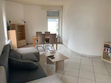 Dans une petite résidence idealement placée proche de la gare et de toutes commodités, appartement deux chambres, living, cuisine équipée, salle de bains, wc séparé, garage, cave et buanderie
Pour toutes informations : David NUCCI 661 52 25 37 ou david@lnimmo.lu