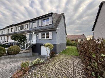 Le Bureau Immobilier Loewen-Kill présente à la location cette maison libre de trois côtés, implantée dans un quartier résidentiel de Mamer, se composant comme suit:

Au rez-de-chaussée:
. Hall d'entrée avec vestiaire
. WC séparé
. Cuisine d'une surface d'environ 9,70m2 avec accès à la terrasse et au jardin
. Grand salon/Salle à manger avec feu à bois, avec accès à la terrasse et au jardin

Au premier étage un palier dessert:
. Chambre 1 d'une surface d'environ 9,70m2
. Chambre 2 d'une surface d'environ 16,85m2
. Chambre 3 d'une surface d'environ 18,30m2
. Salle de bains, qui sera rénovée en salle de douche pour le début de la location

Au second étage, un palier dessert:
. Chambre 4 d'une surface d'environ 21,30m2
. Salle de douche d'une surface d'environ 5,20m2

Le sous-sol de la maison se compose comme suit:
. Cave à provisions
. Buanderie/Chaufferie
. Garage avec accès au jardin

La maison sera rénovée pour le début du contrat de location, les photos montrent la maison dans son état actuel, avant rénovations.

Nous sommes à votre disposition pour tout renseignement complémentaire et un rendez-vous de visite:
+352 27 56 28 90
contact@loki.lu

Les honoraires de négociations s'élèvent à un mois de loyer augmenté de la TVA en vigueur et sont partagés équitablement entre le propriétaire et le locataire.