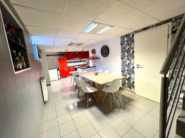 MANSO IMMO vous propose dans une des citées les plus prisées du sud de Luxembourg exactement à Schifflange, cette charmante maison jumelée de 3 chambres. Érigée sur un terrain de 1a24ca, offrant un confort de vie sur +-105m2 habitables proche de toutes commodités.

Vous succomberez sous le charme de cette demeure qui se compose comme suit :

- Au niveau inférieur vous trouverez une vaste cuisine ouverte donnant accès à une salle à manger, une buanderie / local technique ainsi qu'un coin idéal pour le stockage.

- Au rez-de-chaussée nous accédons par la porte principale au hall d'entrée avec espace mud-room, desservant un vaste salon, une belle salle de douche, ainsi qu'une première grande chambre. Dans le hall d'entrée on pourra accéder par un escalier escamotable à une partie du grenier servant de stockage.

- Par un bel escalier nous arrivons au palier supérieur. Le premier étage nous offre un couloir de nuit qui nous laisse accéder aux deux spacieuses chambres.

L'extérieur de cette maison offre une large terrasse ainsi qu'un emplacement de parking extérieur.

Idéalement située dans la Cité Emile Mayrisch, cette maison à été complètement rénovée durant les dix dernières années et ne nécessite aucun travaux majeurs. Idéale pour toute famille souhaitant vivre dans un cadre familial et amical tout en étant proche de toutes commodités comme écoles, transports publics, toutes sortes de magasins et aussi proche des axes routiers les plus importants du sud du pays.

Toutes les indications sont basées exclusivement sur les informations mises à notre disposition par nos clients. Nous n'assumons aucune garantie quant à l'exactitude et l'actualité de ces indications.

Les prix affichés s'entendent frais d'agence inclus de 3% + 17%TVA. Les honoraires d'agence sont à charge des vendeurs.

Pour plus d'informations, photos ou convenir d'un rendez-vous, vous pouvez nous contacter au :
352 24 51 33 79 info@mansoimmo.lu


MANSO IMMO bietet Ihnen in einer der beliebtesten Wohnsiedlungen im Süden Luxemburgs, genauer gesagt in Schifflange, dieses charmante Doppelhaus mit 3 Schlafzimmern. Es steht auf einem 1a24ca großen Grundstück und bietet Wohnkomfort auf +-105 m² Wohnfläche in der Nähe aller Annehmlichkeiten.

Sie werden dem Charme dieses Hauses erliegen, das sich wie folgt zusammensetzt:

- Im Untergeschoss finden Sie eine große offene Küche mit Zugang zu einem Esszimmer, einer Waschküche/Technikraum sowie einem idealen Stauraum.

- Im Erdgeschoss gelangen wir durch die Haupttür in die Eingangshalle mit Mudroom, von der aus man in ein großes Wohnzimmer, ein schönes Duschbad sowie ein erstes großes Schlafzimmer gelangt. In der Eingangshalle gelangt man über eine ausziehbare Treppe zu einem Teil des Dachbodens, der als Stauraum dient.

- Über eine schöne Treppe gelangen wir zum oberen Stockwerk. Der Flur im ersten Stock führt zu zwei geräumigen Schlafzimmern.

Im Außenbereich dieses Hauses befinden sich eine große Terrasse sowie ein Außenparkplatz.

Dieses Haus in idealer Lage in der Cité Emile Mayrisch wurde in den letzten zehn Jahren komplett renoviert und erfordert keine größeren Arbeiten. Ideal für jede Familie, die in einer familiären und freundlichen Umgebung leben möchte und gleichzeitig in der Nähe aller Annehmlichkeiten wie Schulen, öffentlichen Verkehrsmitteln, Geschäften aller Art und auch in der Nähe der wichtigsten Verkehrsachsen im Süden des Landes sein möchte.

Alle Angaben basieren ausschließlich auf den Informationen, die uns von unseren Kunden zur Verfügung gestellt wurden. Wir übernehmen keine Gewähr für die Richtigkeit und Aktualität dieser Angaben.

Die angegebenen Preise verstehen sich inklusive 3 % Maklergebühr + 17 % MwSt. Die Maklergebühren gehen zu Lasten der Verkäufer.

Für weitere Informationen, Fotos oder zur Vereinbarung eines Termins können Sie uns unter folgender Nummer erreichen:
352 24 51 33 79 info@mansoimmo.lu


MANSO IMMO offers you this charming 3-bedroom semi-detached house in one of the most sought-after neighborhoods in southern Luxembourg, in Schifflange. Built on a 1,240 m² plot, it offers comfortable living space of approximately 105 m² close to all amenities.

You will fall in love with this charming property, which is laid out as follows:

- On the lower level, you will find a large open-plan kitchen leading to a dining room, a laundry/utility room and an ideal storage area.

- On the ground floor, the main door opens onto the entrance hall with a mudroom, leading to a large living room, a beautiful shower room, and a first large bedroom. In the entrance hall, a retractable staircase provides access to part of the attic, which is used for storage.

- A beautiful staircase leads to the upper landing. The first floor has a hallway leading to two spacious bedrooms.

The exterior of this house features a large terrace and an outdoor parking space.

Ideally located in the Cité Emile Mayrisch, this house has been completely renovated over the last ten years and requires no major work. It is perfect for any family wishing to live in a family-friendly environment close to all amenities such as schools, public transport, all kinds of shops, and the major roads in the south of the country.

All information is based exclusively on the information provided to us by our clients. We do not guarantee the accuracy or timeliness of this information.

The prices shown include agency fees of 3% + 17% VAT. Agency fees are payable by the sellers.

For more information, photos or to arrange a viewing, please contact us at:
352 24 51 33 79 info@mansoimmo.lu