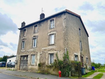 REF 667

Virginie LOPEZ vous propose en exclusivité un immeuble à rénover entièrement d'environ 300 m2 le tout sur un terrain de 12 ares et 23 centiares se composant ainsi :

1er plateau : 100 m2 dont 55 m2 de garage et 45 m2 de surface habitable proposant une cuisine, un salon, une salle à manger, et un WC individuel.

2 ème plateau : 100 m2 de surface habitable (sol dalle béton) proposant 4 chambres et une salle de bain avec WC

3 ème plateau : 100 m2 à rénover

150 m2 de combles.

A saisir pour investisseur : Surface idéale pour créer plusieurs appartements. 

Caractéristiques du bien :
travaux à prévoir
Pas de chauffage central
Fenêtres simple vitrage
tout à l'égout
Suivant diagnostics : Électricité à refaire, Présence de plomb, Pas d'amiante

Les informations sur les risques auxquels le bien est exposé sont disponibles sur le site Géorisques: www.georisques.gouv.fr

Ce bien a suscité votre intérêt, n'hésitez pas à contacter NOUVELLE AGENCE SAINT CHRISTOPHE au 03 87 30 13 66 ou Virginie LOPEZ au 06 23 47 18 05, agent commerciale inscrite au RSAC de BRIEY sous le n° 812.965.929.