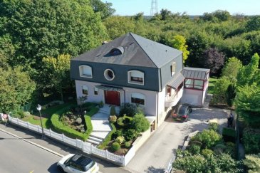 L'agence Immomod S.A. vous propose en exclusivité cette maison individuelle à Howald.

Elle se trouve dans une cité calme et réputé de Luxembourg.

La maison se compose de 4 ch. à c., d'un bureau, d'une cuisine équipée et séparée, d'une salle de sport avec sauna, et un garage pour  2 voitures.

Terrain : 10,77 ares

N'hésitez pas à nous contacter pour une visite ou pour d'autres renseignements au 691 92 54 85.
