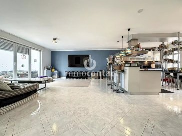 L'agence immobilière Immo-Contact vous propose cette magnifique maison de ville de +/− 280m² de surface habitable située à Grevenmacher.

Idéalement située, dans une rue calme, la maison est parfaite pour une famille avec enfants. 
Grevenmacher offre un cadre paisible le long de la Moselle, avec de nombreux espaces verts pour jouer et se détendre. 

À pied, vous pourrez facilement accéder aux commerces de proximité, aux écoles et aux arrêts de bus.
Les activités culturelles et les événements tout au long de l'année offrent des opportunités d'enrichissement pour tous les membres de la famille. 
Enfin, la proximité avec l'Allemagne ouvre un monde d'opportunités.

La maison, sur 3 niveaux, se compose comme suit :

Rez-de-chaussée :
- Hall d'entrée avec placards encastrés
- Salon / Salle de jeux avec cuisine équipée
- WC séparé
- Local technique
- Cave
- Buanderie
- Garage avec chargeur pour voiture électrique 

1er étage :
- Hall de nuit
- Grand salon avec espace salle à manger et accès sur la première terrasse exposée Sud/Est
- Cuisine équipée ouverte
- Chambre à coucher avec salle de bain attenante comprenant une baignoire Balnéo, WC, double vasque et fenêtre

2ème étage :
- 4 chambres à coucher
- Salle de bain avec douche, double vasque, WC et fenêtre
- Une seconde terrasse
- Une 6ème chambre accessible via la terrasse

Un parking extérieur vient compléter ce bien.

À savoir :
- Aucuns travaux à prévoir
- Disponibilité immédiate
- Fibre optique installée
- Intérieur de la maison rénovée en 2017

Visites possibles en semaine et le samedi.

Pour toutes informations contactez-moi au +352 621 794 938.

Estimation de votre bien (sous 48h), contactez nous +352 26 311 992 ou sur info@immocontact.lu.

 ---------- 
Immo-Contact estate agency offers you this magnificent town house with +/− 280m² of living space located in Grevenmacher.

Ideally located in a quiet street, the house is perfect for a family with children. 
Grevenmacher offers a peaceful setting along the Moselle, with plenty of green space to play and relax. 

Local shops, schools and bus stops are all within easy walking distance.
Cultural activities and events throughout the year offer enriching opportunities for all members of the family. 
Finally, its proximity to Germany opens up a world of opportunities.

The house, on 3 levels, is composed as follows:

Ground floor:
- Entrance hall with built-in cupboards
- Lounge / Games room with kitchen
- Separate WC
- Utility room
- Cellar area
- Utility room
- Garage with electric car charger

1st floor :
- Night hall
- Large living room with dining area and access to the first South/East facing terrace
- Open-plan fitted kitchen
- Bedroom with en-suite bathroom including whirlpool bath, WC, double washbasin and window

2nd floor :
- 4 bedrooms
- Bathroom with shower, double washbasin, WC and window
- A second terrace
- A 6th bedroom accessible via the terrace

An outside car park completes this property.

Worth knowing:
- No works required
- Immediate availability
- Fibre optics installed
- Interior of the house renovated in 2017

Visits possible on weekdays and Saturdays.

For further information, please contact me on +352 621 794 938.

For a valuation of your property (within 48 hours), please contact us on +352 26 311 992 or visit info@immocontact.lu.