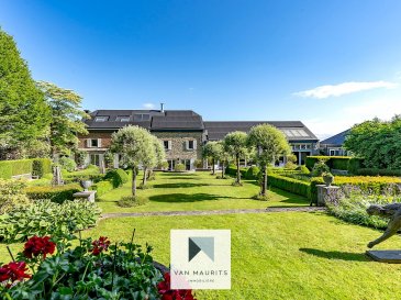 Ensemble immobilier d'exception situé au cœur du paisible village de Martouzin-Neuville, sur la commune prisée de Beauraing, cette propriété rare réunit une résidence principale de prestige, un gîte de standing parfaitement conforme et exploité, une possible conciergerie indépendante, un espace bien-être avec piscine intérieure ainsi qu'un potentiel de développement foncier.

Implanté sur une vaste parcelle paysagée, l'ensemble incarne l'équilibre parfait entre élégance, confort et art de vivre à la campagne. La résidence principale, édifiée avec raffinement et entretenue avec un soin constant, offre des prestations haut de gamme. Dès l'entrée, un hall majestueux dessert un vestiaire avec toilettes invités, une cuisine sur mesure entièrement équipée avec espace dinatoire, une arrière-cuisine fonctionnelle, une salle à manger lumineuse et un salon élégant avec feu ouvert. L'aile bien-être comprend une piscine intérieure chauffée, un jacuzzi et un espace détente, avec accès direct à la conciergerie indépendante. À l'étage, trois chambres dont deux suites, ainsi qu'une salle d'eau composent l'espace nuit, complété par une suite parentale avec dressing, bureau et accès direct à la piscine. Le second étage accueille une chambre supplémentaire avec salle de bains. La conciergerie indépendante comprend séjour, cuisine équipée, salle de bains et chambre, idéale pour du personnel, des invités ou un usage autonome.

Le gîte de standing, parfaitement conforme et actuellement exploité, permet d'accueillir 12 personnes réparties en 6 chambres. En excellent état, il constitue un véritable atout économique avec une exploitation touristique immédiate.

La propriété bénéficie en outre d'une configuration permettant d'envisager la création d'un terrain à bâtir ? voire deux ? sous réserve des autorisations urbanistiques, renforçant le potentiel patrimonial et d'investissement.

À quelques minutes de l'E411 et de la frontière française, ce domaine conjugue discrétion, prestige, polyvalence et capacité de développement.

Dossier complet et visite uniquement sur demande.

Agent responsable : Julien Bastin 
Tel : +352 661 776 777
Mail : julien@vanmaurits.lu