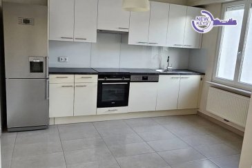 Appartement 1 chambre avec balcon — Esch-sur-Alzette — 48 m²

Au 1er étage d'une petite copropriété de 3 appartements (sans ascenseur), appartement comprenant :

- Cuisine équipée ouverte sur le living
- 1 chambre avec salle de douche/WC attenante
- Balcon

En complément : cave privative, buanderie commune et jardin partagé.

Bien actuellement loué, idéal investisseur.

>>>> Contactez-nous au 691 216 830 ou par e-mail : smarrocco@newkeys.lu pour toute information complémentaire ou pour organiser une visite.

------------------------------------------

Les prix s'entendent frais d'agence inclus dans le prix et payable par le vendeur.
Nous recherchons en permanence pour la vente et pour la location, des appartements, maisons,
terrains à bâtir pour notre clientèle déjà existante.
N'hésitez pas à nous contacter si vous avez un bien pour la vente ou la location.
Estimation gratuite.

**** Découvrez tous nos autres biens sur notre site **** www.newkeys.lu****

 ---------- 
1-Bedroom Apartment with Balcony — Esch-sur-Alzette — 48 m²

On the 1st floor of a small condominium of 3 units (no lift), apartment comprising:

Fully equipped kitchen open to the living room
1 bedroom with en-suite shower room/WC
Balcony

In addition: private cellar, shared laundry room and shared garden.
Currently rented — ideal for investors.




Contact us at 691 216 830 or by e-mail: smarrocco@newkeys.lu for any further information or to arrange a viewing.





Prices include agency fees, payable by the seller.
We are constantly looking for apartments, houses and building plots for sale and for rent, on behalf of our existing clients. Please don't hesitate to contact us if you have a property to sell or rent. Free valuation.
**** Discover all our other properties on our website **** www.newkeys.lu****