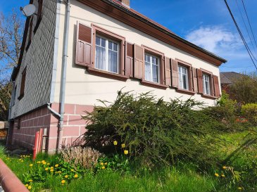 Maison Enchenberg. ENCHENBERG :

Nord Sud Immobilier vous propose cette agréable maison de village de 140 m² habitables, implantée sur un beau terrain de 1 919 m², offrant un cadre de vie paisible.

Dès l'entrée, vous trouverez 6 belles pièces lumineuses, dont une spacieuse cuisine indépendante de 18 m² avec accès direct à l'extérieur. La maison dispose également d'une salle de bain, d'une salle d'eau ainsi que d'un grenier aménageable, idéal pour créer un espace supplémentaire selon vos besoins.

Vous profiterez d'un sous-sol complet avec garage double, d'un second garage indépendant et d'une agréable terrasse sans vis-à-vis, parfaite pour des moments de détente en toute tranquillité. Une maison au fort potentiel mais qui nécessite des travaux. 

Contact Nord Sud immobilier à Rohrbach les Bitche, Bitche, Diemeringen et Sarreguemines au 0372640102