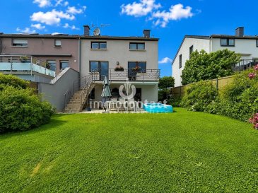 L'agence immobilière Immo-Contact vous propose cette magnifique maison de +/− 228m² de surface totale située à Berchem.

Située dans l'une des rues les plus calme de la commune, cette maison séduit par son environnement verdoyant et dégagé. 

Son principal atout : un jardin exposé plein sud, accessible depuis l'espace de vie, pour profiter pleinement des beaux jours.

Un cadre de vie paisible, parfait pour les familles ou toute personne en quête de tranquillité.

La maison, sur 3 niveaux, se compose comme suit :

Rez-de-chaussée :
- Hall d'entrée
- Accès terrasse et jardin exposé Sud
- Buanderie avec espace chaufferie
- Salle de bain avec douche, WC et fenêtre
- Garage

1er étage :
- Cuisine équipée séparée avec accès au balcon exposé Sud
- Pièce de vie avec comprenant espace salle à manger et salon avec un deuxième accès au balcon
- Balcon avec accès directe au jardin et à la terrasse

2ème étage :
- 3 chambres à coucher
- Salle de bain avec baignoire, double vasque, WC et fenêtre

À savoir :
- Un grenier isolé est accessible depuis le 3ème étage
- Disponibilité à convenir
- Ce bien bénéficie encore d’un crédit de TVA à 3 % de 26.800 €, permettant de réaliser jusqu’à 191.000 € de travaux éligibles (rénovation, transformation ou extension).

Pour toutes informations contactez-moi au +352 26 311 992.

Estimation de votre bien (sous 48h), contactez nous +352 26 311 992 ou sur info@immocontact.lu.

 ---------- 
The estate agency Immo-Contact is pleased to present this magnificent house with a total floor area of approximately 228m², situated in Berchem.

Located on one of the quietest streets in the town, this house charms with its leafy, unobstructed surroundings.

Its main attraction: a south-facing garden, accessible from the living area, where you can make the most of sunny days.

A peaceful living environment, perfect for families or anyone seeking tranquillity.

The house, spread over three floors, is laid out as follows:

Ground floor:
- Entrance hall
- Access to the south-facing terrace and garden
- Utility room with boiler room area
- Bathroom with shower, WC and window
- Garage

First floor:
- Separate fitted kitchen with access to the south-facing balcony
- Living area comprising a dining area and lounge with a second access point to the balcony
- Balcony with direct access to the garden and terrace

Second floor:
- 3 bedrooms
- Bathroom with bath, double washbasins, WC and window

Please note:
- An insulated loft is accessible from the 3rd floor
- Availability to be agreed
- This property is still eligible for a 3% VAT credit of €26,800, allowing for up to €191,000 worth of eligible works (renovation, conversion or extension).

For further information, please contact me on +352 26 311 992.

For a valuation of your property (within 48 hours), please contact us on +352 26 311 992 or at info@immocontact.lu.