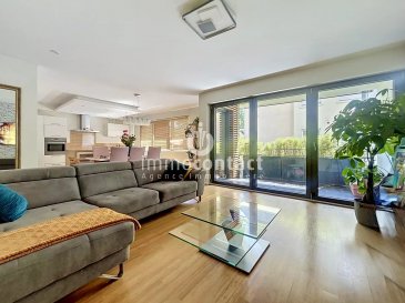 L’agence immobilière Immo-Contact vous propose à la vente un bel appartement situé au Luxembourg.

Ce bien d’environ 90 m² se compose de deux chambres à coucher, d’un agréable séjour lumineux avec accès à une petite loggia orientée plein sud, offrant un espace extérieur idéal pour profiter des beaux jours.

L’appartement dispose également d’un garage ainsi que d’une cave, apportant un confort supplémentaire au quotidien.

Situé dans une copropriété construite en 2011, le bien bénéficie d’un cadre agréable et bien entretenu.

Les charges mensuelles s’élèvent à 300 euros.
Disponibilité : à convenir.

Pour plus d’informations ou pour organiser une visite, n’hésitez pas à nous contacter.

 ---------- 
Immo-Contact Real Estate is pleased to present for sale a beautiful apartment located in Luxembourg.

This property of approximately 90 sqm features two bedrooms, a bright and pleasant living area with access to a small south-facing loggia, offering an ideal outdoor space to enjoy sunny days.

The apartment also includes a garage and a cellar, providing additional comfort for everyday living.

Located in a residence built in 2011, the property benefits from a pleasant and well-maintained environment.

Monthly charges amount to 300 euros.
Availability: to be agreed.

For more information or to arrange a visit, please feel free to contact us.