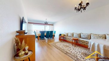 L'agence IMMOLORENA de Pétange partenaire de la CHAMBRE IMMOBILIERE DE LUXEMBOURG a choisi pour vous, grand appartement et spacieux 106 m2 avec deux et une terrasse, au quatrième étage, avec ascenseur, situé à Pétange, à proximité des transports en commun, écoles et de toutes commodités, il se compose comme suit:
Composition du bien :

Pièce à vivre :
Le hall d'entrée de 4,41 m2
Dégagement de 8,36 m2
La cuisine séparée de 11,90 m2
Le débarras d'environ 1,50 m2
Le double living de 39,59 m2 donnant accès à la terrasse de 4,88 m2

Espace nuit :
Un hall de nuit
Deux chambres de :
Première chambre/bureau de 12,41m2 avec accès au balcon de 2,97 m2
Deuxième chambre de 16,39 m2 avec un balcon de 2,24 m2
Le WC séparé de 1,52 m2
La salle de bain de 5,57 m2 avec douche italienne

Cave :
Une cave de 7,68 m2
POSSIBILITE D'ACQUERIR UN GARAGE BOX AU PRIX DE 43.000 €

Caractéristiques de l'appartement:

- Passeport énergétique G.H
- L'appartement a été rénové 
- Résidence équipée d'un ascenseur

Pas de frais d'agence pour le futur acquéreur

A VOIR ABSOLUMENT!!!!

Pour tout contact:
Joanna RICKAL: 621 36 56 40
Vitor Pires: 691 761 110

L'agence ImmoLorena est à votre disposition pour toutes vos recherches ainsi que pour vos transactions LOCATIONS ET VENTES au Luxembourg, en France et en Belgique.