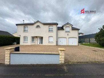 AFIL vous propose à Trieux, cette magnifique maison idéalement située dans un quartier calme.

Découvrez cette magnifique maison familiale située dans un quartier résidentiel particulièrement calme. Spacieuse et lumineuse, elle offre un cadre de vie idéal pour une famille à la recherche de confort et de tranquillité.

La maison se compose de 5 grandes chambres, parfaites pour accueillir toute la famille ou aménager un bureau et une chambre d'amis. Les pièces de vie sont généreuses et baignées de lumière naturelle, créant une atmosphère chaleureuse et conviviale.

Vous bénéficierez également d'un garage pour 3 voitures et 4 emplacements extérieur ainsi que d'un beau jardin, idéal pour profiter des beaux jours, organiser des repas en extérieur ou laisser les enfants jouer en toute sécurité.

Très bien entretenue, aucun travaux n'est à prévoir : vous pourrez simplement poser vos valises et profiter de votre nouveau chez-vous.

Les atouts :

5 chambres spacieuses

Garage

Grand jardin

Quartier très calme

Maison en excellent état, sans travaux

Une opportunité rare pour ceux qui recherchent espace, tranquillité et confort.

AFIL s'engage dans toutes vos démarches immobilières (estimation, vente, location de biens, recherche de financements).

Vous satisfaire est notre priorité !

Les prix s'entendent frais d'agence de 3 % + TVA inclus.