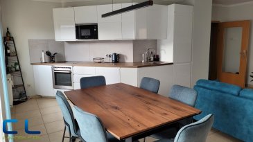Ettelbruck- centre !
Nous vous proposons ce bel appartement de 83.26m2,  idéalement situé en plein centre d'Ettelbruck, à proximité immédiate des commerces, écoles, restaurants et transports en commun (gare, bus...).

Situé au 4? étage d'une résidence avec ascenseur, cet appartement très lumineux se compose comme suit :
- Une nouvelle cuisine équipée ouverte sur un spacieux séjour,
- Deux chambres  à coucher.
- Une salle de douche.

- Une cave privative au sous-sol, idéale pour le rangement.

L'appartement est disponible immédiatement et offre un cadre de vie pratique et agréable au centre de toutes les commodités.

Pour toute demande de visite ou informations complémentaires, n'hésitez pas à nous contacter au 265341 ou directement notre agent Mme VEIGAS au 621 505 621 ou par mail au cristina.veigas@cl-immo.lu

Les frais d'agence sont compris dans le prix de vente et à charge du vendeur.