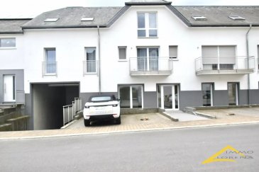 Votre agence IMMO LORENA de Pétange, partenaire de la CHAMBRE IMMOBILIÈRE DU LUXEMBOURG, vous propose un BOX FERMÉ À LOUER À HOBSCHEID, situé dans une résidence construite en 2020.

GARAGE : 15,10 m² (Profondeur : 5,40 mètres ; Largeur : 2,95 mètres)


PRIX DE LA LOCATION: 150 euros
CHARGES: 15 euros

CONDITIONS:

3 mois de caution soit 450 euros
le mois en cours plus les charges soit 165 euros
Les frais d'agence plus TVA soit: 175,50 euros


DISPONIBLE IMMEDIATEMENT !

Pour tout contact :
Mme Joanna Rickal : +352 621 36 56 40 (FR)
Vitor Pires : +352 691 761 110 (PT, IT, UK, FR)

L'agence Immo Lorena est à votre disposition pour toutes vos recherches ainsi que pour vos transactions de LOCATION ET DE VENTE au Luxembourg, en France et en Belgique.