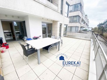 +++LOUE/RENTED+++COUP DE COEUR! SPECIAL COLOCATION FULLY FURNISHED+++EUREKA REAL ESTATE vous présente en exclusivité à la location un magnifique appartement entièrement MEUBLE, au sein d'une nouvelle résidence dans une petite rue calme et résidentielle de KIRCHBERG, proche des institutions européennes, des banques, cabinets d'avocat et du centre ville, qui se compose comme suit:  

-hall d'entrée avec vestiaire vidéophone et débarras  
-wc séparé 
-grand living/salle à manger entièrement meublé (canapé, table, chaises TV, armoire de rangement etc) ouvert sur une magnifique terrasse sans vis à vis -une cuisine séparée entièrement équipée ouverte sur la terrasse  
-3 grandes chambres à coucher entièrement meublées avec parquet massif au sol (grand lit double, armoire, bureau...) 
-1 salle de bains avec baignoire et wc 
-1 salle de douche avec douche   

Une cave, un emplacement pour machine à laver/sèche-linge et un emplacement de parking intérieur viennent compléter cet ensemble.  

C'EST UNE SOLUTION IDEALE IL N'Y A PLUS QU'A POSER SES VALISES! 

POSSIBILITE EGALEMENT DE LOUER L'APPARTEMENT VIDE SANS LES MEUBLES 

Pour plus de renseignements et pour convenir d'une visite, merci de contacter le +352 671 137 400