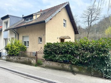 AXHOME IMMO vous propose une maison jumelée avec 2 chambres à coucher, d'une surface habitable d'environ 75m2 (100m2 utiles), sur un terrain de 1.55ares à LUXEMBOURG-PFAFENTHAL.

Elle se situe à proximité de toutes les commodités et est disponible immédiatement.

Au rez-de-chaussée, vous trouverez un hall d'entrée, séjour et cuisine et wc séparé.

Accès au jardin.

Le premier étage comprend un hall, 2 chambres.

Sous-sol cave, et salle de bain avec douche et toilette.

Possibilité d'agrandissement.

La maison nécessitent des travaux de rénovation, mais se rattrape de part son positionnement au porte de la vieille ville et non loin du centre ville de Luxembourg

Pour obtenir de plus amples informations, n'hésitez pas à nous contacter par téléphone au 352 691911993 ROBERTO Alex ou par email à l'adresse info@axhome.lu.

Nous sommes également à votre disposition si vous souhaitez vendre ou louer votre bien immobilier. Nous prenons en charge toutes les démarches administratives liées à votre bien et proposons des estimations gratuites.<br /><br /> ---------- <br />AXHOME IMMO bietet Ihnen eine Doppelhaushälfte mit 2 Schlafzimmern, mit einer Wohnfläche von ca. 75 m2 (100 m2 Nutzfläche), auf einem Grundstück von 1,55 Ar in LUXEMBURG-PFAFENTHAL.

Es liegt in der Nähe aller Annehmlichkeiten und ist sofort verfügbar.

Im Erdgeschoss finden Sie eine Eingangshalle, ein Wohnzimmer und eine Küche sowie ein separates WC.

Zugang zum Garten.

Die erste Etage umfasst einen Flur und 2 Schlafzimmer.

Kellerkeller und Badezimmer mit Dusche und WC.

Möglichkeit der Erweiterung.

Das Haus erfordert Renovierungsarbeiten, macht diese aber durch seine Lage am Tor zur Altstadt und unweit des Stadtzentrums von Luxemburg wett.

Für weitere Informationen stehen wir Ihnen gerne telefonisch unter 352 691911993 ROBERTO Alex oder per E-Mail unter info@axhome.lu zur Verfügung.

Auch wenn Sie Ihre Immobilie verkaufen oder vermieten möchten, stehen wir Ihnen gerne zur Verfügung. Wir kümmern uns um alle Verwaltungsvorgänge rund um Ihre Immobilie und bieten kostenlose Kostenvoranschläge an.<br /><br /> ---------- <br />AXHOME IMMO offers you a semi-detached house with 2 bedrooms, with a living area of â€‹â€‹approximately 75m2 (100m2 useful), on a plot of 1.55ares in LUXEMBOURG-PFAFENTHAL.

It is located close to all amenities and is available immediately.

On the ground floor, you will find an entrance hall, living room and kitchen and separate toilet.

Access to the garden.

The first floor includes a hall, 2 bedrooms.

Basement cellar, and bathroom with shower and toilet.

Possibility of expansion.

The house requires renovation work, but makes up for it due to its positioning at the gateway to the old town and not far from the city center of Luxembourg.

For further information, do not hesitate to contact us by telephone at 352 691911993 ROBERTO Alex or by email at info@axhome.lu.

We are also at your disposal if you wish to sell or rent your property. We take care of all administrative procedures related to your property and offer free estimates.<br /><br /> ---------- <br />AXHOME IMMO bitt Iech en hallef Eenzelhaus mat 2 Schlofkummeren, mat enger Wunnfläch vun ongeféier 75m2 (100m2 benotzbar), en Terrain vun 1.55ares zu LËTZEBUERG-PFAFENTHAL.

Et ass no bei alles an ass direkt verfügbar.

Um Rez-de-Chaussée fannt Dir eng Entrée, Wunnzëmmer an Kichen an eng separat Toilette.

Zougang zum Gaart, Wäschraum a Keller iwwer der Heck.

Den éischte Stack enthält eng Hal, 2 Schlofkummeren an e Buedzëmmer.

D'Haus erfuerdert Renovéierungsaarbechten, kompenséiert dat awer duerch seng Positionéierung un der Paart vun der Alstad an net wäit vum der Stadt.

Fir weider Informatiounen zéckt net eis iwwer Telefon 352 691911993 ROBERTO Alex oder per E-Mail op info@axhome.lu ze kontaktéieren.

Mir sinn och zur Verfügung wann Dir Är Immobilie wëllt verkafen oder lounen. Mir këmmeren eis ëm all administrativ Prozeduren am Zesummenhang mat Ärem Besëtz a bidden gratis Schätzungen.