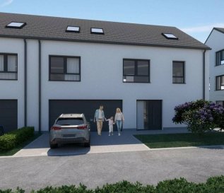 L'agence CHAVES d'Ettelbruck vous propose une maison neuve, jumelée, à Michelbouch, commune de Vichten. La maison se trouve dans une cité très calme, agréable pour les familles avec enfants. Michelbouch se trouve à 1 km de Mertzig, 5 km de Bissen et Ettelbruck, 10 km de Mersch.

La maison se compose comme suit:

Rdch: Hall d'entrée, W.C. séparé, Bureau, grand Living avec cuisine ouverte ou séparée suivant le goût du client, donnant accès à sa terrasse de 40,69 m2 et jardin, double garage avec directe à l'habitation, 2 parkings devant le garage;

1e étage: Palier, 3 à 4 chambres à coucher, dont une suite parentale avec dressing et Salle de douche privative, 2ème salle de bains;

Combles: Buanderie et salle technique, le restant de la surface est aménageable en option par 2 chambres à coucher ou bureaux et Salle de douche.

La construction est écologique en blocs isolants de type Thermoplan-Porotonet et terre cuite.

La maison est livrée clé en main avec l'aménagement des alentours, entrée à l'immeuble, terrasse, bordures, etc. et la mise en peinture intérieure.

La date de livraison est prévue 7 mois après l'acte notarié.

Récupération maximale de 50.000 € de TVA compris dans le prix de vente affiché sous condition d'acceptation par le gouvernement.

Cahier de charges disponible.
L'immeuble peut être visité. N'hésitez pas à nous contacter.